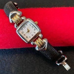 Japan Movt, Women, watch, black band, no battery.: